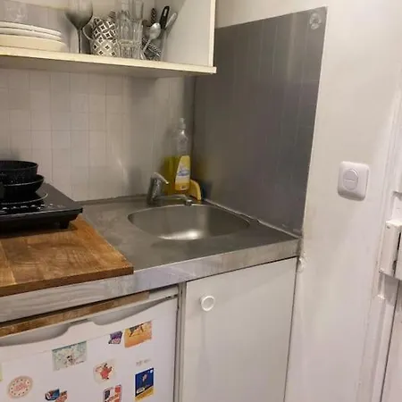 Petit Studio Au Centre Apartment *