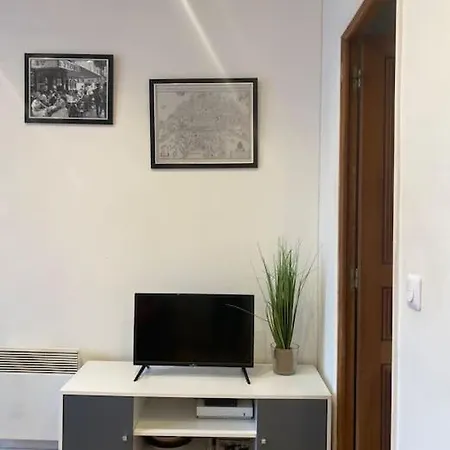 Petit Studio Au Centre * Paris